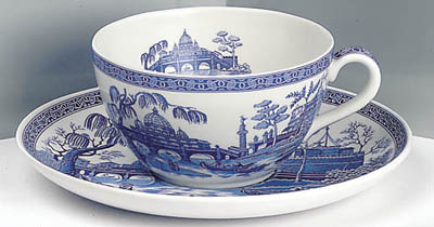 Archive of over 30,000 documented and photographed examples of blue and  white transferware china